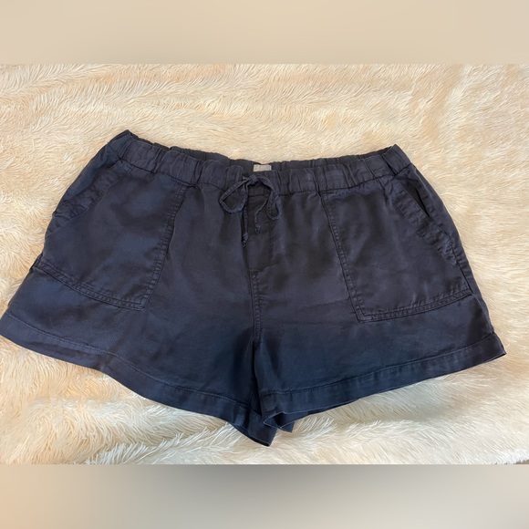 ☀️☀️NWOT Navy blue XL GAP shorts☀️☀️ - Picture 1 of 4